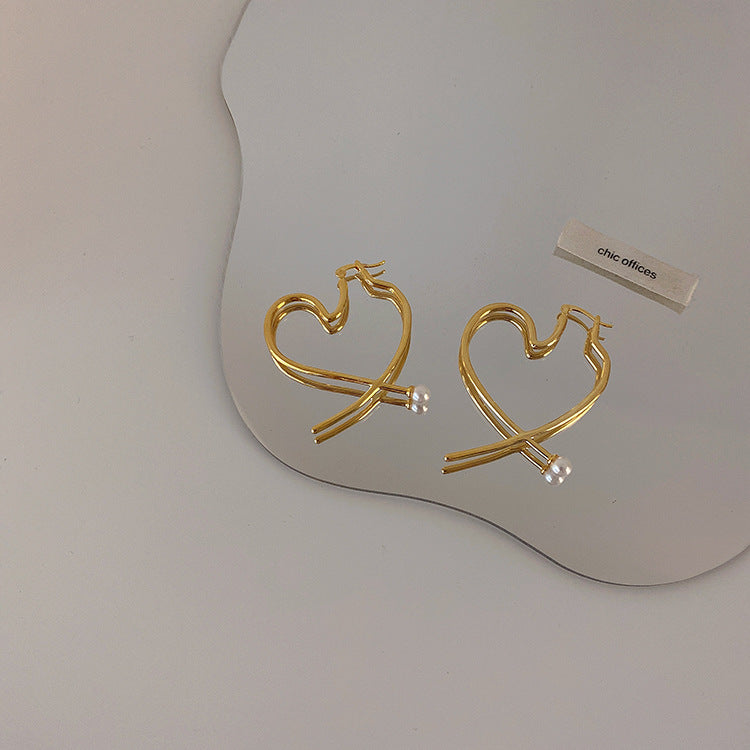 Exaggerated And Personalized Three-dimensional Love Metal Line Earrings Women