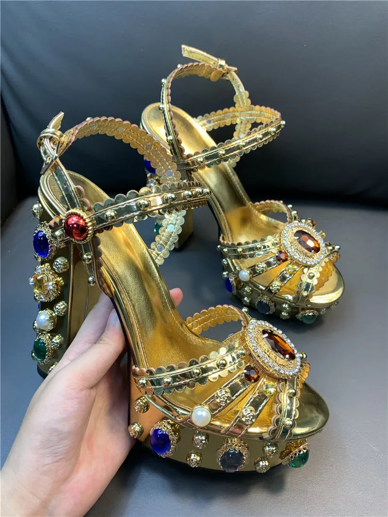 Sandalias de plataforma con tacón alto grueso para mujer, con diamantes de imitación, de cuero dorado metalizado y punta abierta