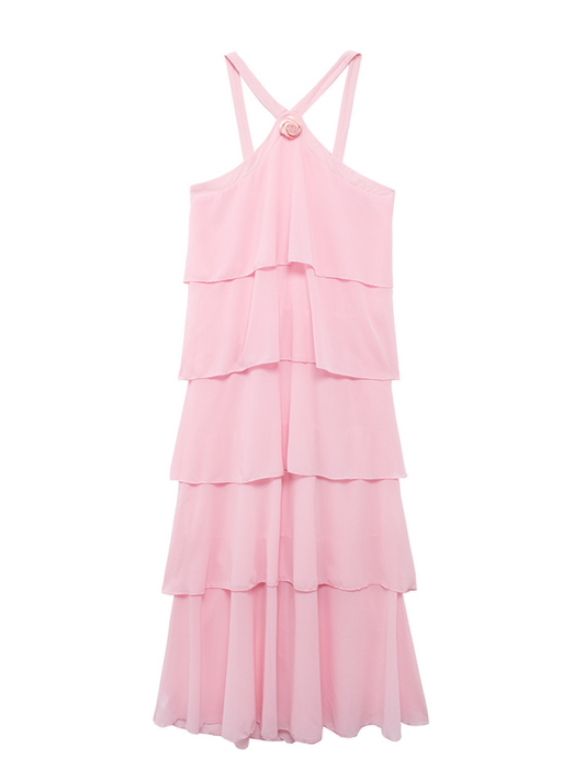 Vestido elegante de color rosa dulce con escote halter, espalda descubierta y capas entalladas 